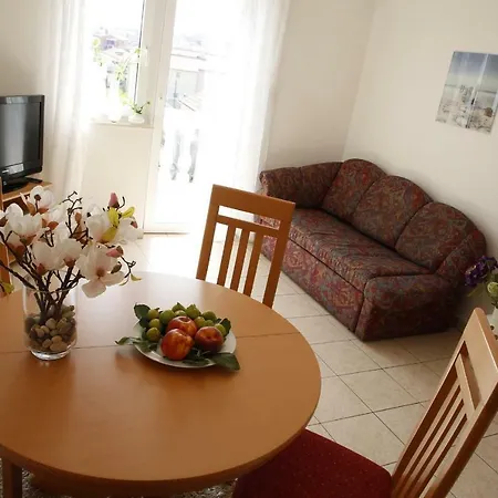 Marica Apartment *